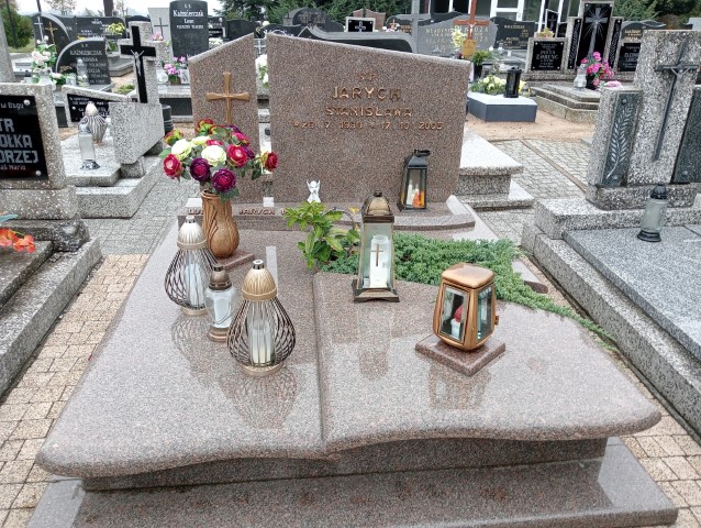 Grób Czesław Jarych